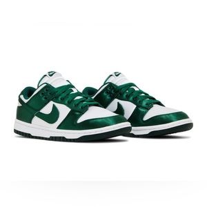 Nike Women Dunk Low Satin Green